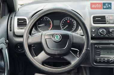 Хэтчбек Skoda Fabia 2009 в 