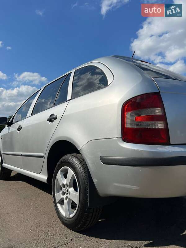 Универсал Skoda Fabia 2005 в Ровно