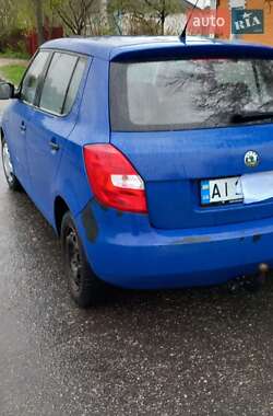 Хэтчбек Skoda Fabia 2009 в 