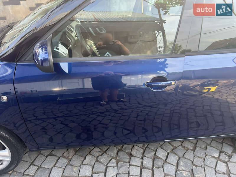 Хэтчбек Skoda Fabia 2008 в Хусте