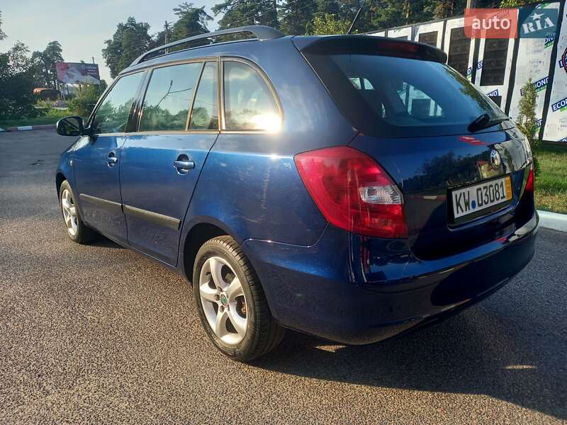 Універсал Skoda Fabia 2009 в Львові