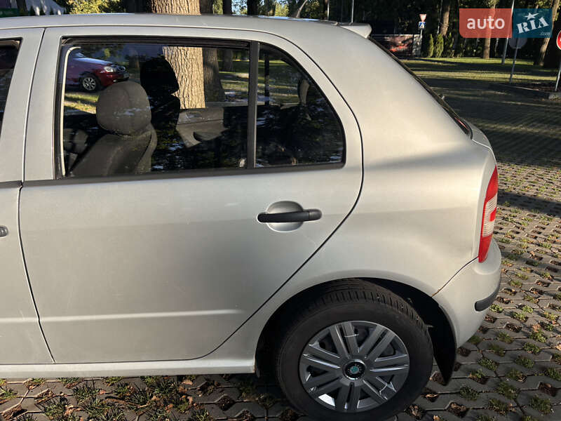 Хетчбек Skoda Fabia 2007 в Харкові