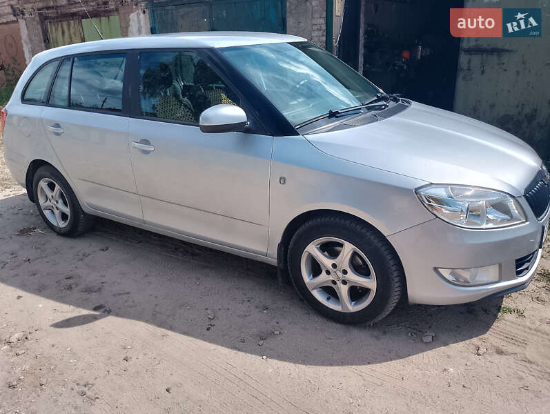 Универсал Skoda Fabia 2014 в Славуте