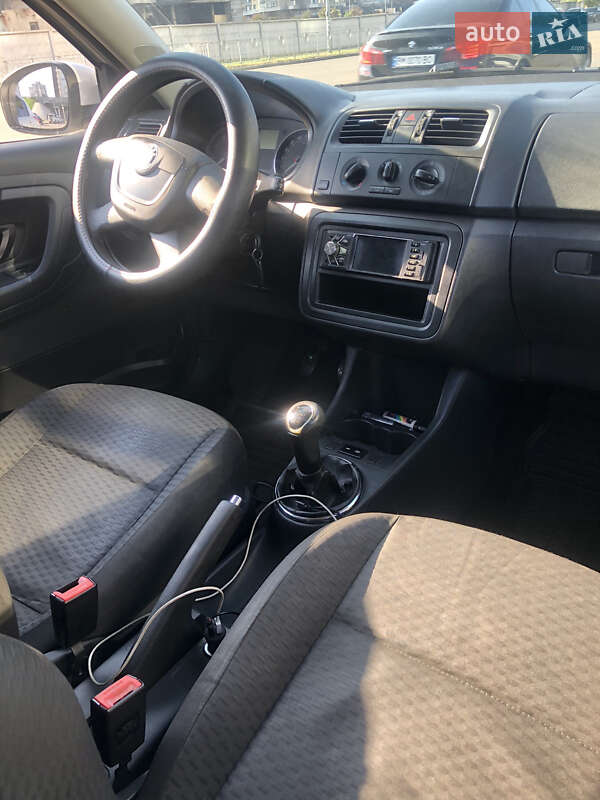 Хэтчбек Skoda Fabia 2012 в Киеве фото 7 Хэтчбек Skoda Fabia 2012 в Киеве