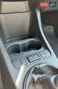 Хэтчбек Skoda Fabia 2011 в 
