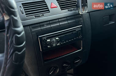 Хэтчбек Skoda Fabia 2005 в 