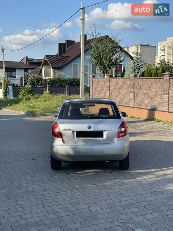 Хетчбек Skoda Fabia 2014 в Рівному