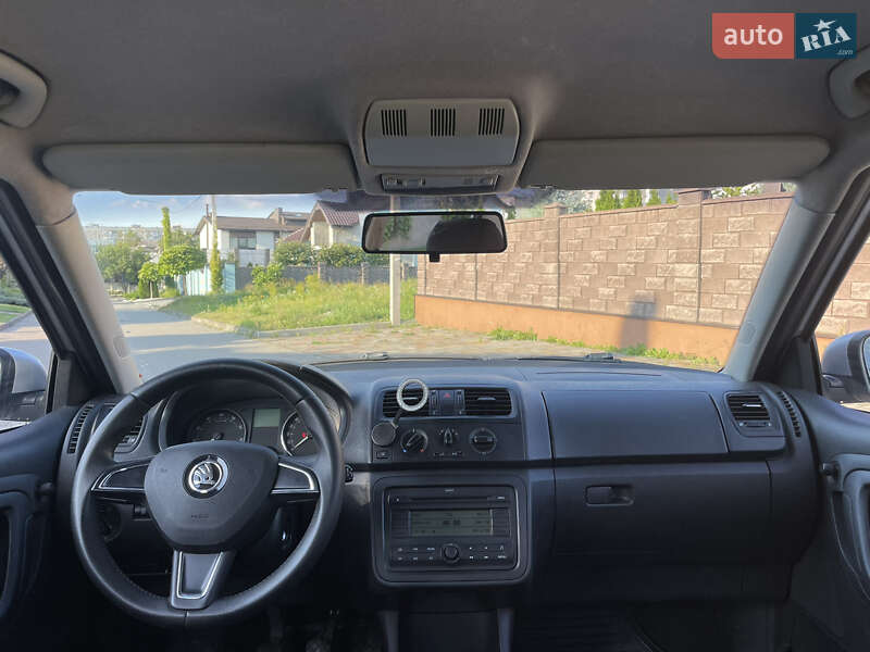 Хетчбек Skoda Fabia 2014 в Рівному