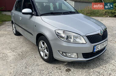 Хэтчбек Skoda Fabia 2011 в 