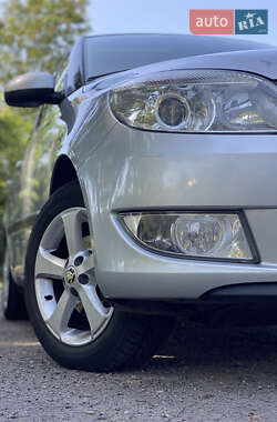 Хэтчбек Skoda Fabia 2011 в 