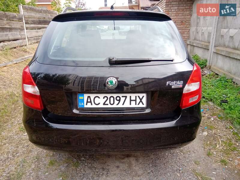 Универсал Skoda Fabia 2009 в Луцке