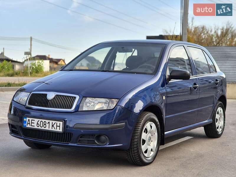 Хэтчбек Skoda Fabia 2006 в 