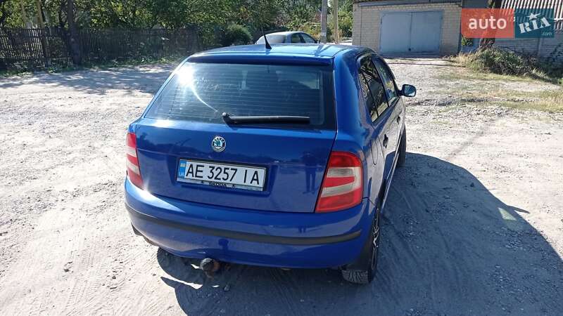 Хэтчбек Skoda Fabia 2006 в Запорожье