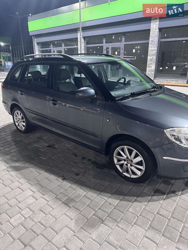 Універсал Skoda Fabia 2008 в Дніпрі