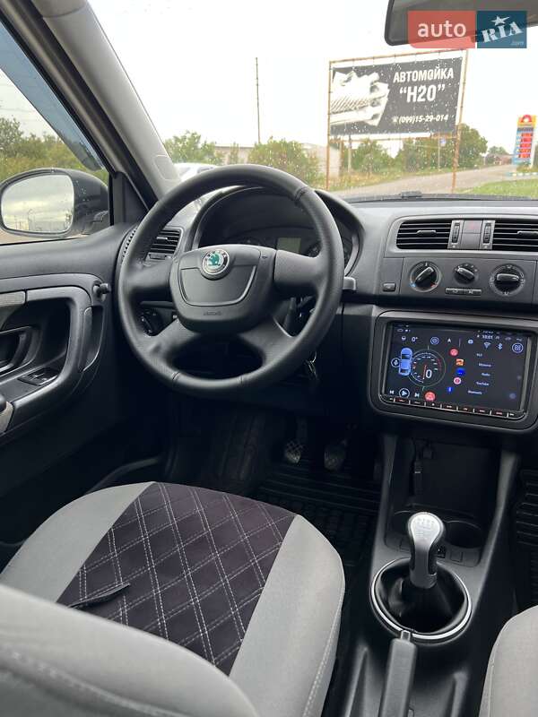 Хетчбек Skoda Fabia 2012 в Роздільній