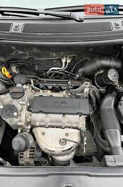Хэтчбек Skoda Fabia 2012 в 