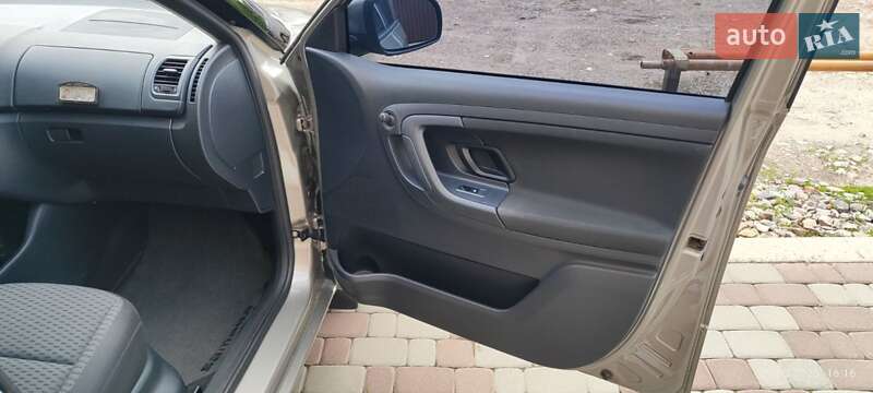 Хэтчбек Skoda Fabia 2013 в Богодухове