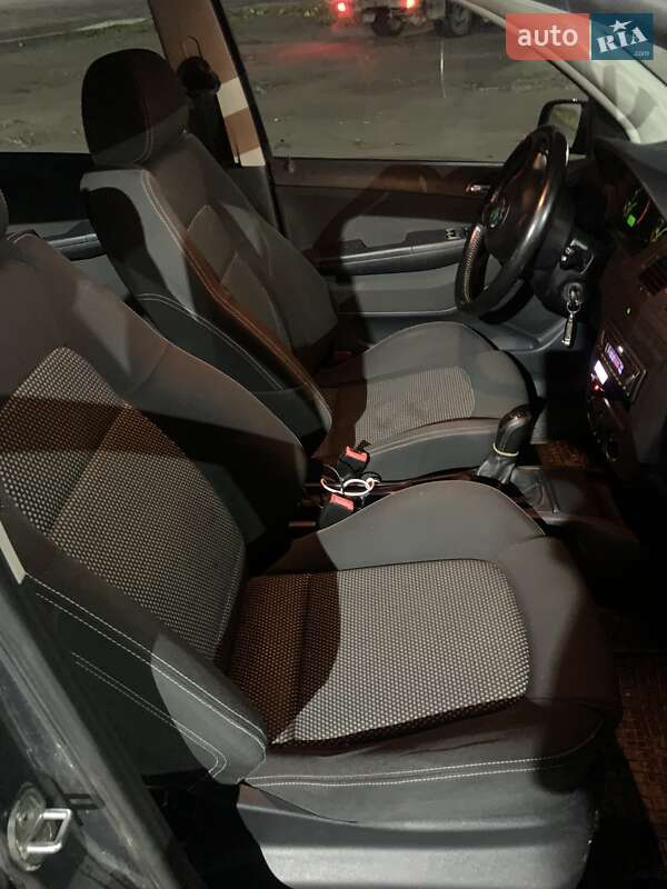 Универсал Skoda Fabia 2005 в Шостке