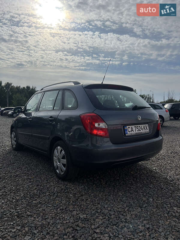Универсал Skoda Fabia 2009 в Черкассах