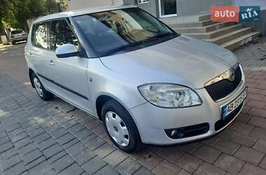Хэтчбек Skoda Fabia 2008 в 