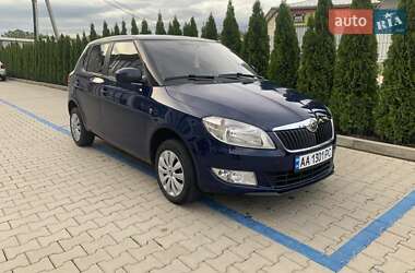 Хетчбек Skoda Fabia 2012 в Чернівцях