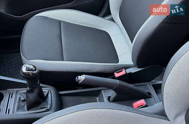 Хэтчбек Skoda Fabia 2015 в 