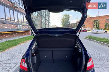Хэтчбек Skoda Fabia 2015 в 