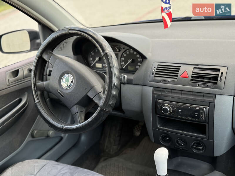 Хэтчбек Skoda Fabia 2003 в Ивано-Франковске