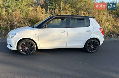 Хэтчбек Skoda Fabia 2011 в Луцке