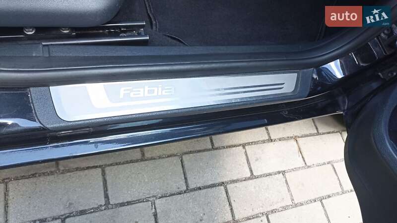 Хетчбек Skoda Fabia 2009 в Луцьку