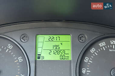 Хэтчбек Skoda Fabia 2011 в 