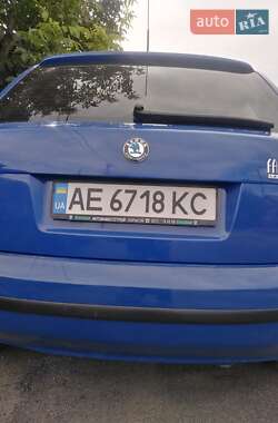 Хэтчбек Skoda Fabia 2002 в 