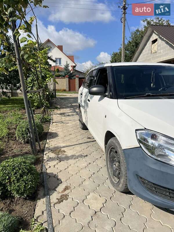 Універсал Skoda Fabia 2010 в Луцьку