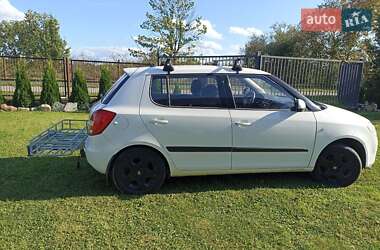 Хэтчбек Skoda Fabia 2008 в 