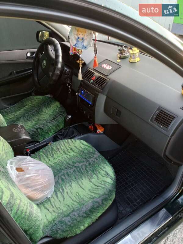Універсал Skoda Fabia 2002 в Хмельницькому фото 5 Універсал Skoda Fabia 2002 в Хмельницькому