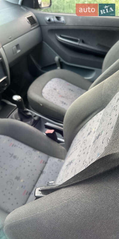 Универсал Skoda Fabia 2004 в Сколе