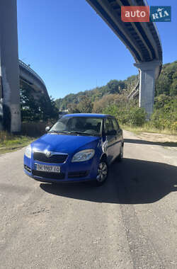 Хэтчбек Skoda Fabia 2009 в Киеве