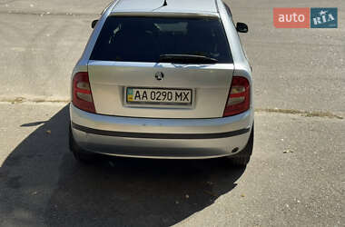 Хэтчбек Skoda Fabia 2001 в 