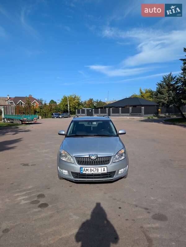 Универсал Skoda Fabia 2011 в Житомире