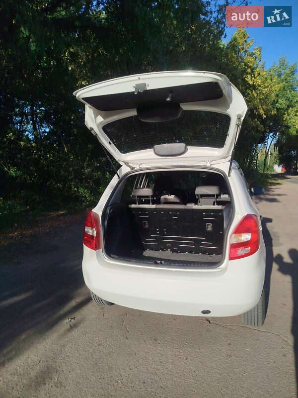 Хетчбек Skoda Fabia 2012 в Коростені фото 13 Хетчбек Skoda Fabia 2012 в Коростені