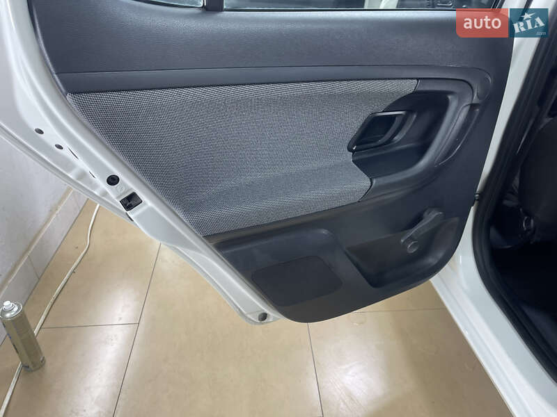 Хэтчбек Skoda Fabia 2012 в Львове