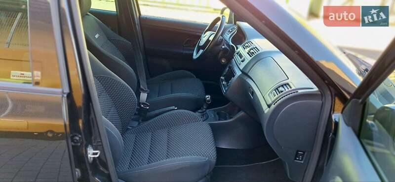 Хэтчбек Skoda Fabia 2010 в Львове