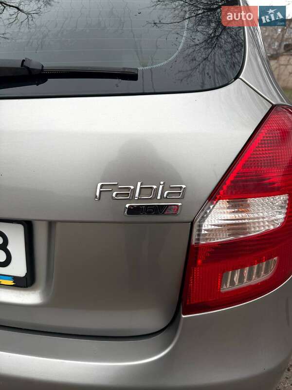 Универсал Skoda Fabia 2008 в Кривом Роге фото 6 Универсал Skoda Fabia 2008 в Кривом Роге