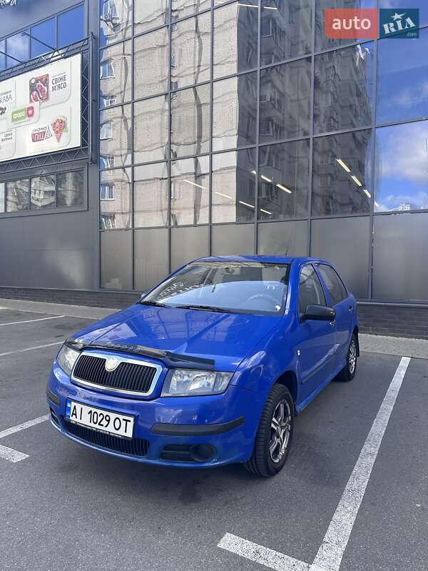 Хэтчбек Skoda Fabia 2006 в 