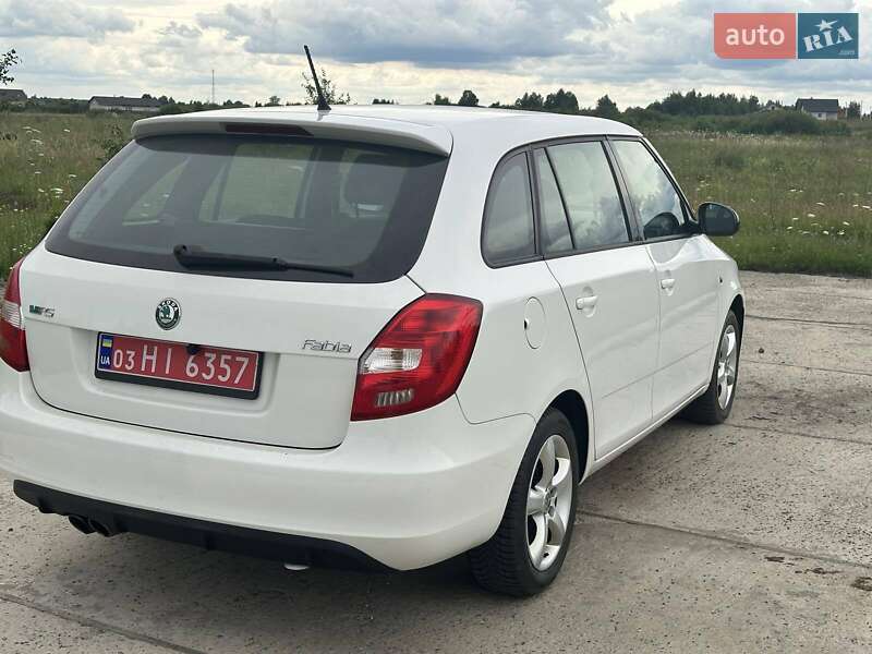 Універсал Skoda Fabia 2012 в Сарнах