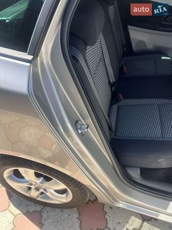 Универсал Skoda Fabia 2012 в Звягеле