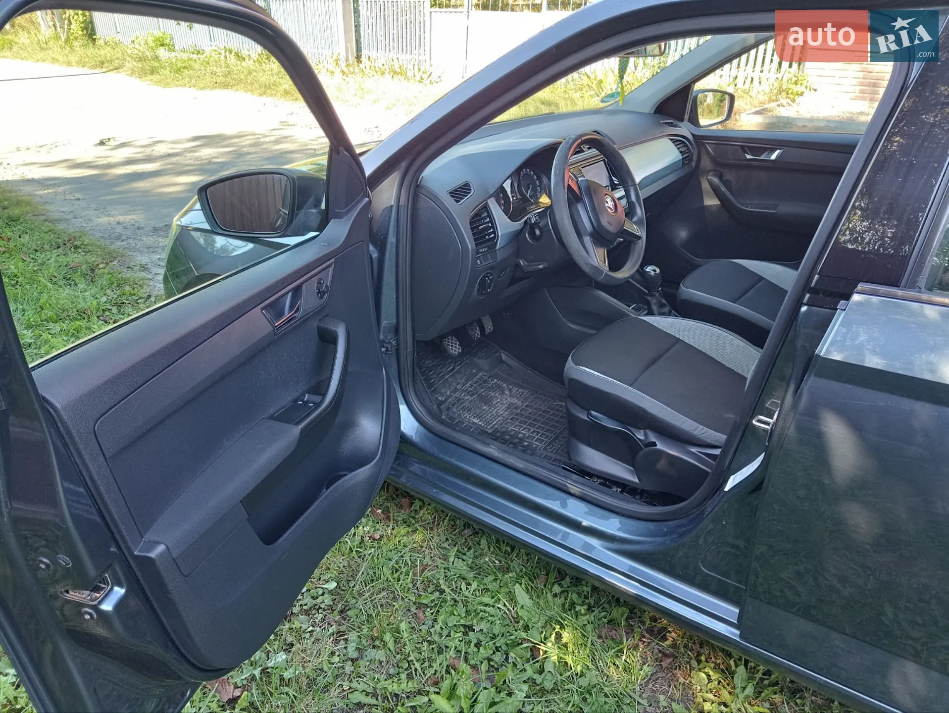 2015 Skoda Fabia - мініатюра 6