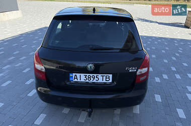 Хэтчбек Skoda Fabia 2010 в 