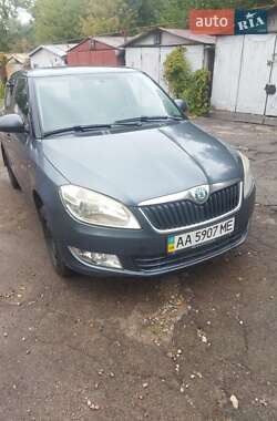 Хетчбек Skoda Fabia 2010 в Києві