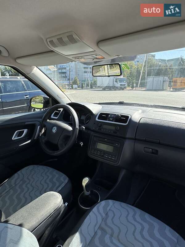 Універсал Skoda Fabia 2008 в Луцьку
